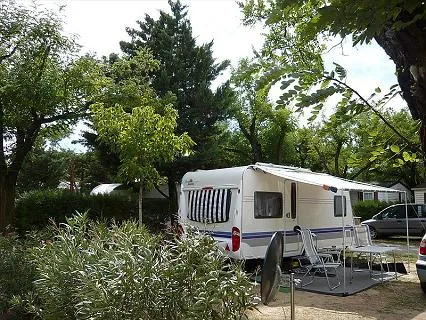 flower-camping-le-rivira-ardche-gb7nq