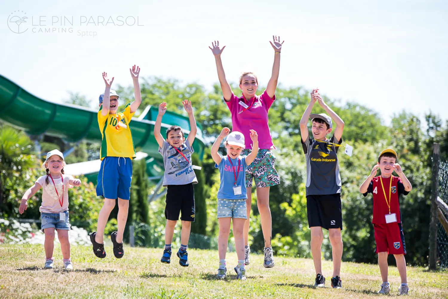 camping-le-pin-parasol-la-chapelle-hermier-loyuo