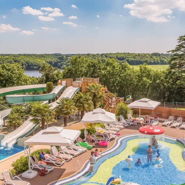 camping-le-pin-parasol-la-chapelle-hermier-qocp9