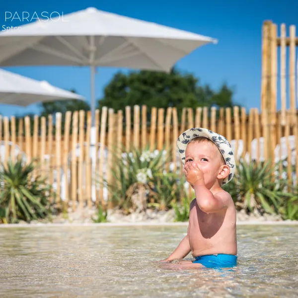 camping-le-pin-parasol-la-chapelle-hermier-soeh9
