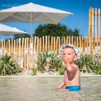 camping-le-pin-parasol-la-chapelle-hermier-soeh9