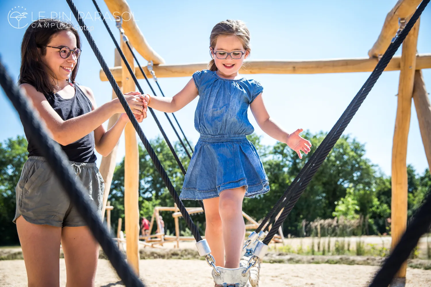 camping-le-pin-parasol-la-chapelle-hermier-svlsu