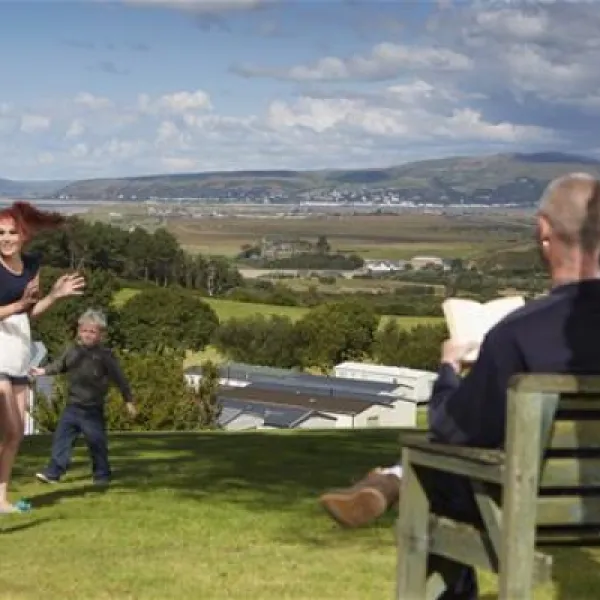 brynowen-holiday-park-aberystwyth-maiyq
