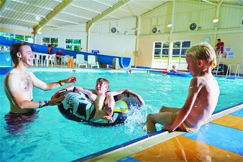 brynowen-holiday-park-aberystwyth-tb2rv