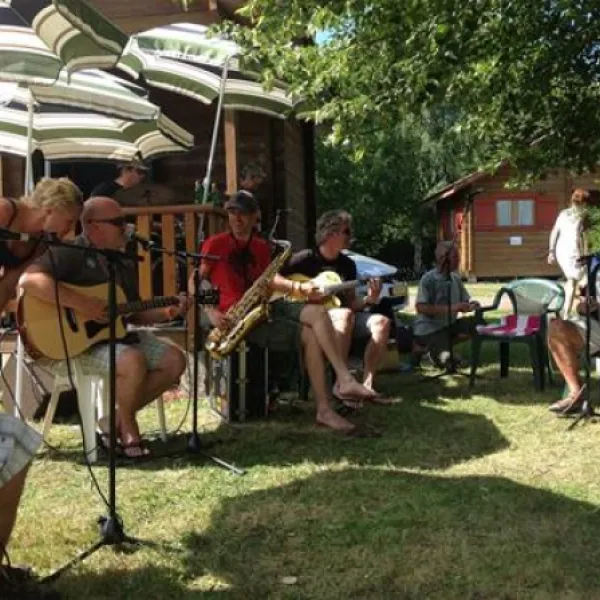 camping-de-saulieu-saulieu-etaet
