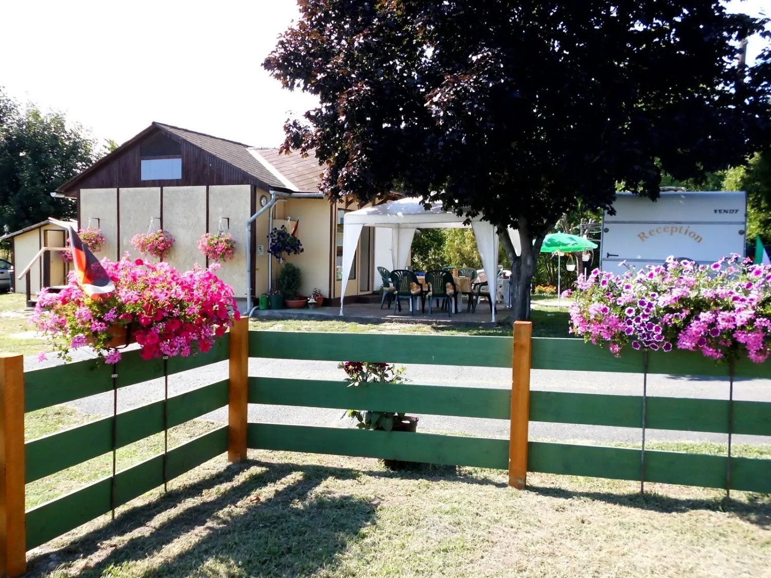 hr-mobilcamping-balaton-sd-balatonszemes-juoqy