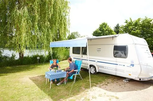 camping-arnumer-see-hemmingenarnum-ll8x8