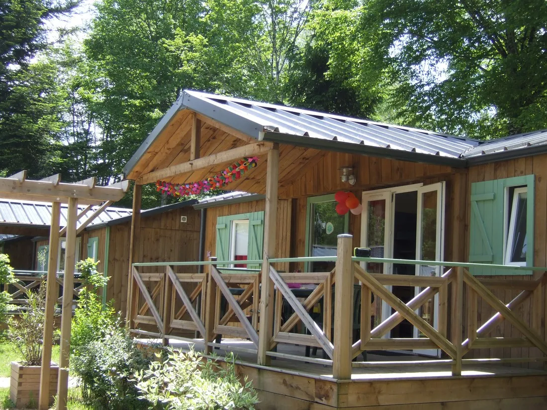 camping-le-moulin-jura-uxl3m