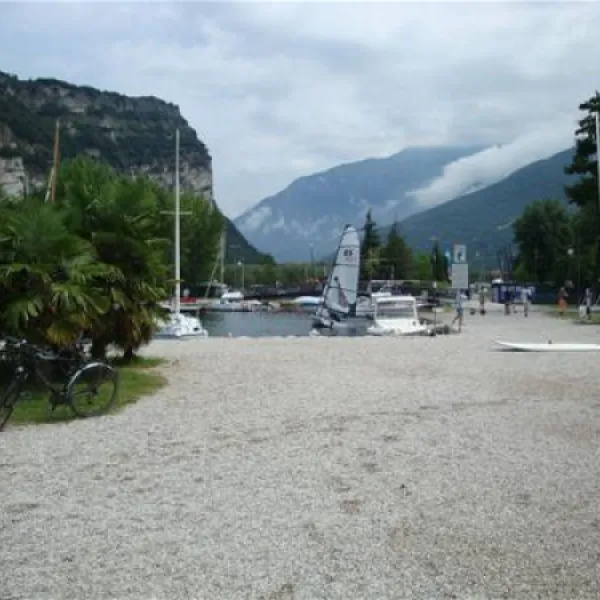 campeggio-maroadi-torbole-uljjb