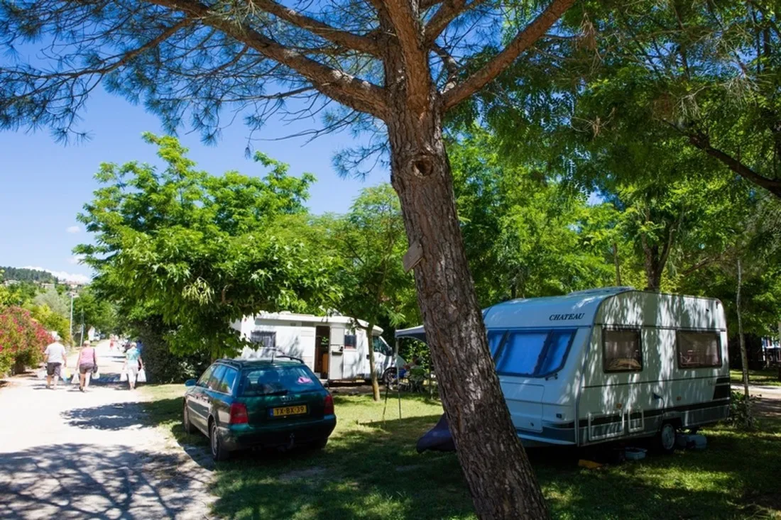 camping-la-nouzarde-ardche-8uynk