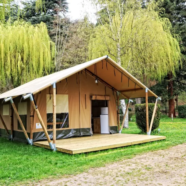 camping-des-grottes-aze-8dbua