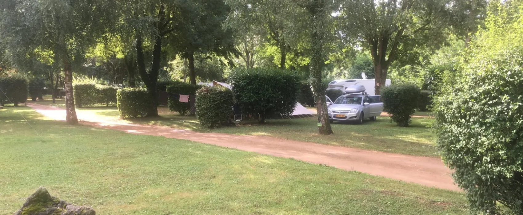 Camping des Grottes  