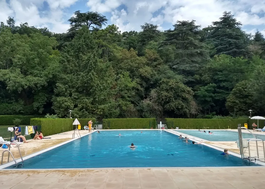 camping-des-grottes-aze-mewu2