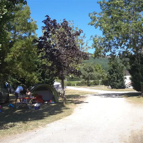 camping-des-sources-santenay-hxsyl