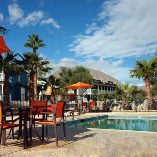 Palm Canyon Hotel & RV Resort