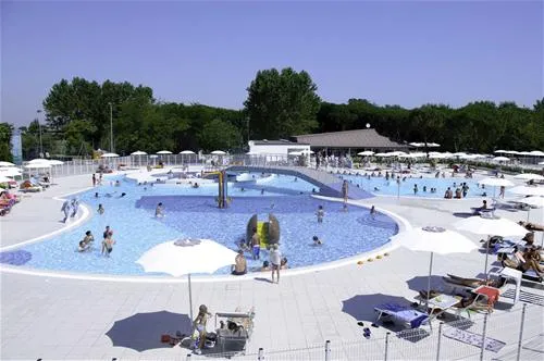 adriano-camping-village-punta-marina-terme-gcdkl