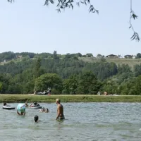 camping-le-lac-plazac-k4qhz