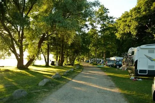 naturcamping-zwei-seen-zislow-ozwyg