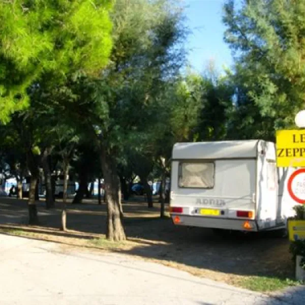 campeggio-led-zeppelin-cupra-marittima-avdht