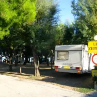 campeggio-led-zeppelin-cupra-marittima-avdht