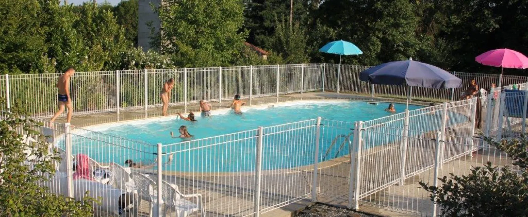 Camping Eguzon " La Garenne"  