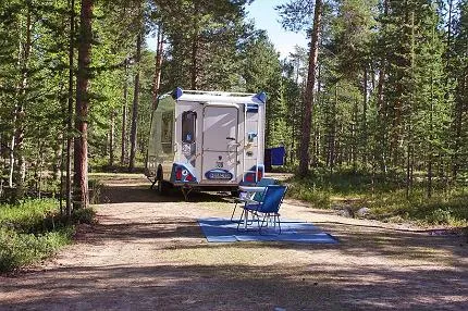 camping-ukonjrvi-ivalo-cyvcw