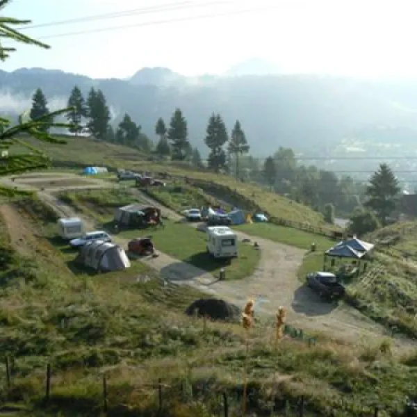 camping-panorama-rucar-p5t5o