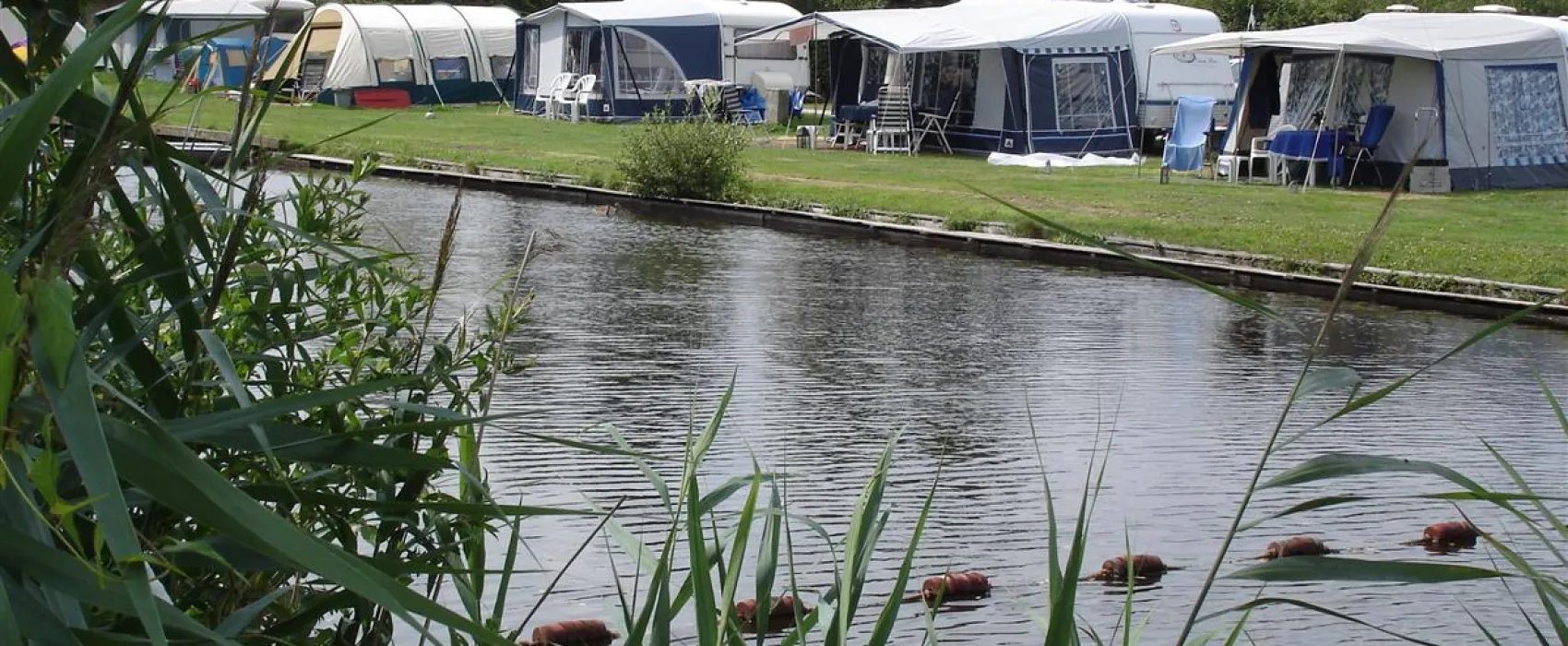 Camping De Weerribben