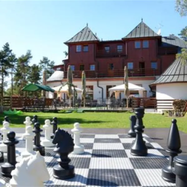 camp-varry-karlovy-vary-grg8k