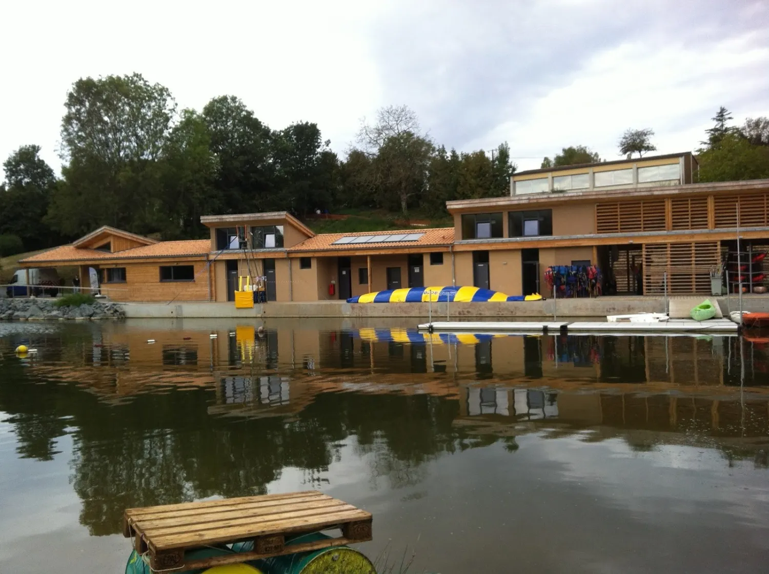 camping-municipal-celles-sur-belle-zgzot