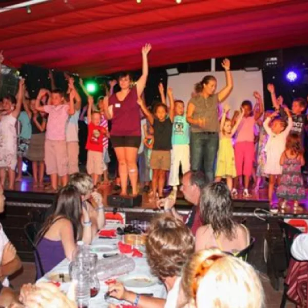 flower-camping-le-soleil-bleu-port-barcars-ezqrx