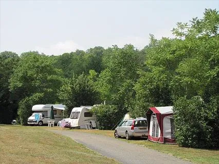 camping-chteau-de-lacomt-lot-9p8t2