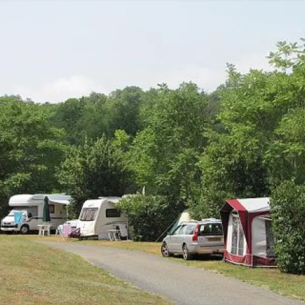 camping-chteau-de-lacomt-lot-9p8t2