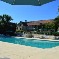 camping-chteau-de-lacomt-lot-r2o4t