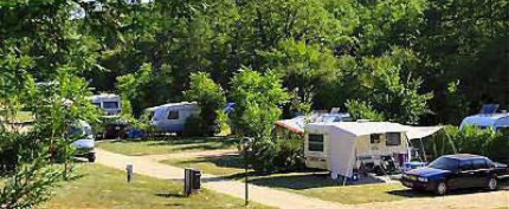 Camping Château de Lacomté