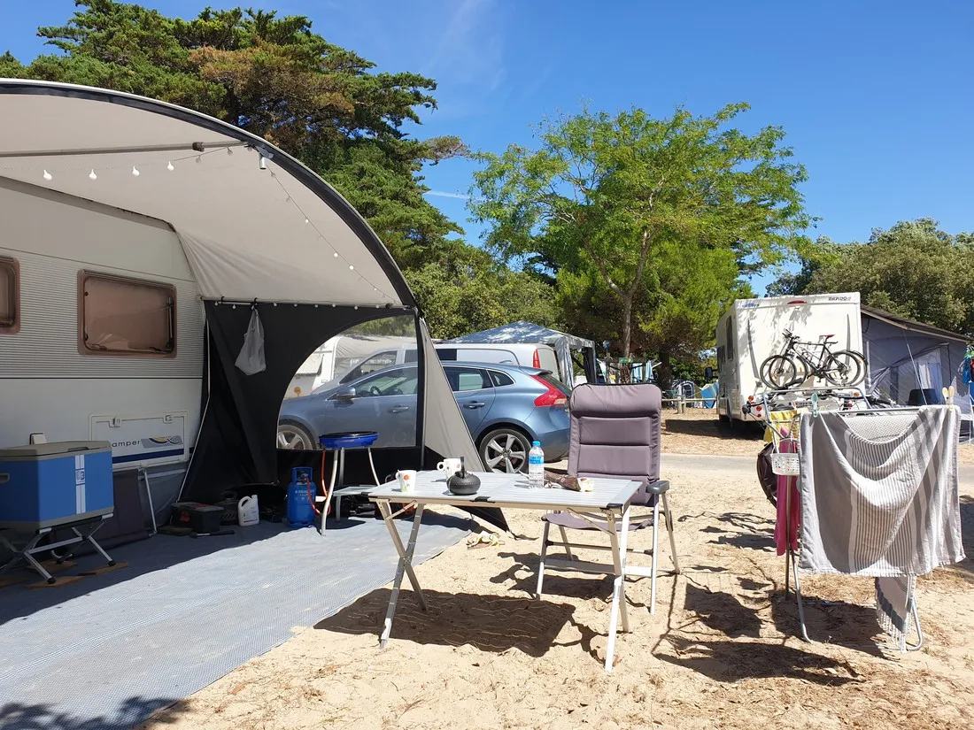 camping-municipal-le-remondeau-la-couarde-sur-mer-bjkux