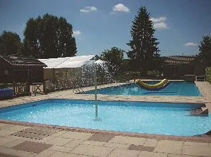 camping-le-val-damour-jura-qetuv
