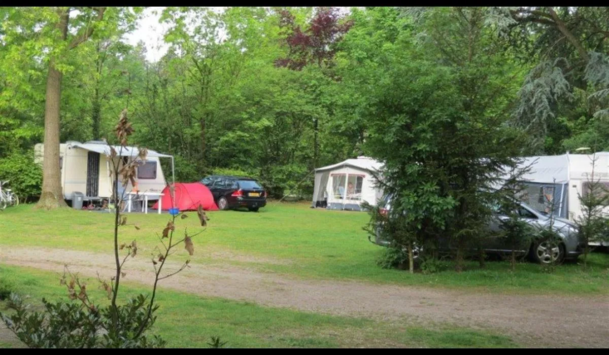 camping-robertsoord-eerbeek-b242p