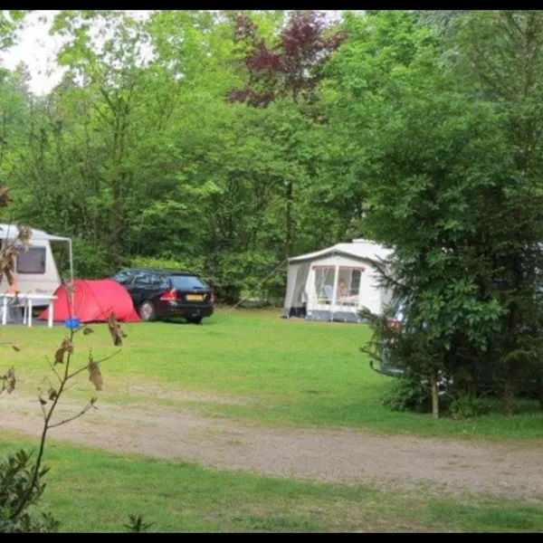 camping-robertsoord-eerbeek-b242p