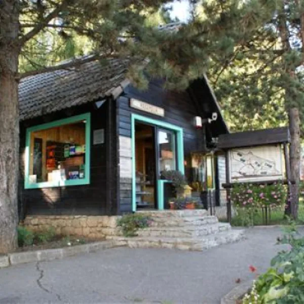 camping-turist-grabovac-rakovica-plitvika-jezera-y9k7r