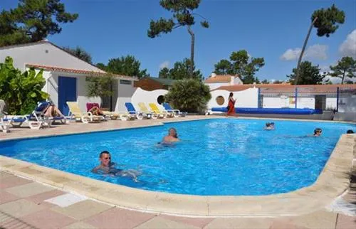 camping-la-pinede-la-faute-sur-mer-tqb7v