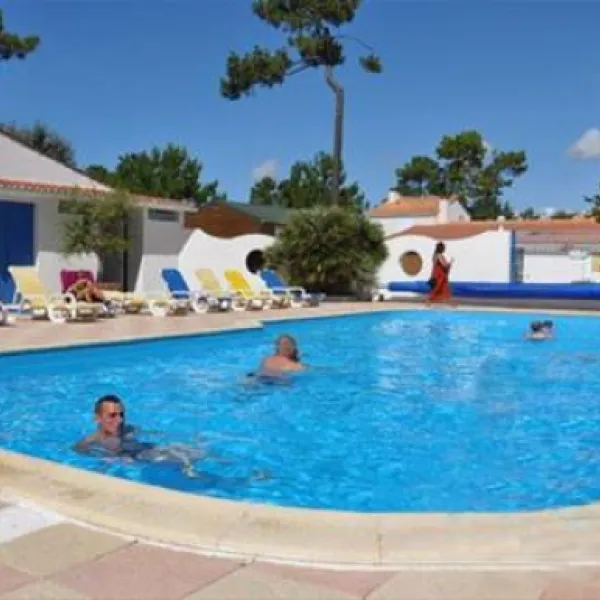 camping-la-pinede-la-faute-sur-mer-tqb7v