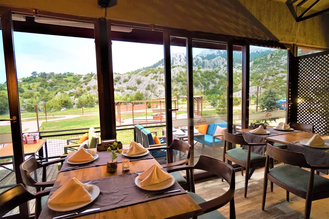 milyos-hobbit-hotel-bucak-a9fig