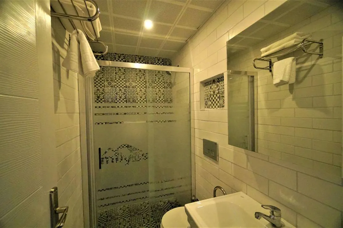milyos-hobbit-hotel-bucak-iplou