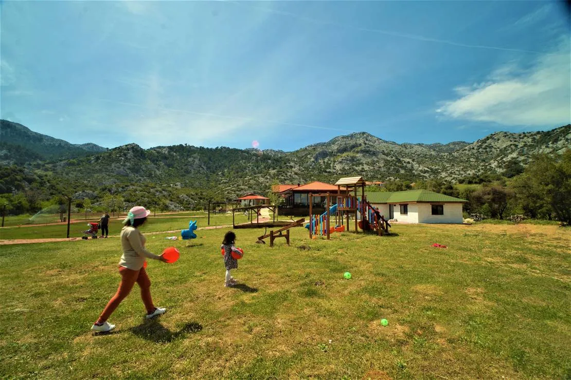 milyos-hobbit-hotel-bucak-qnmgc
