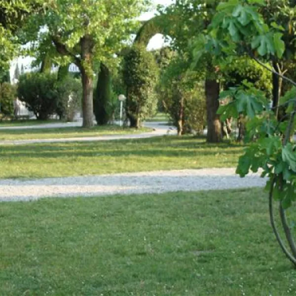 camping-villa-garuti-padenghe-lago-di-garda-8zdrt