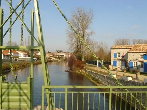 camping-le-martin-pecheur-magne-jo9pw
