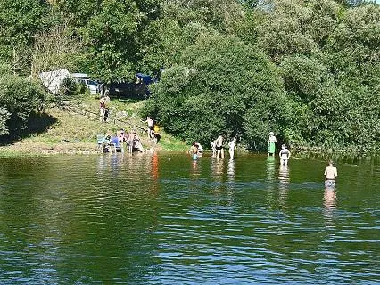 camping-les-3-ours-jura-1esxr