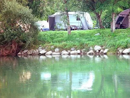 camping-les-3-ours-jura-goxyj