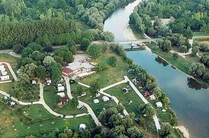 camping-les-3-ours-jura-mz366